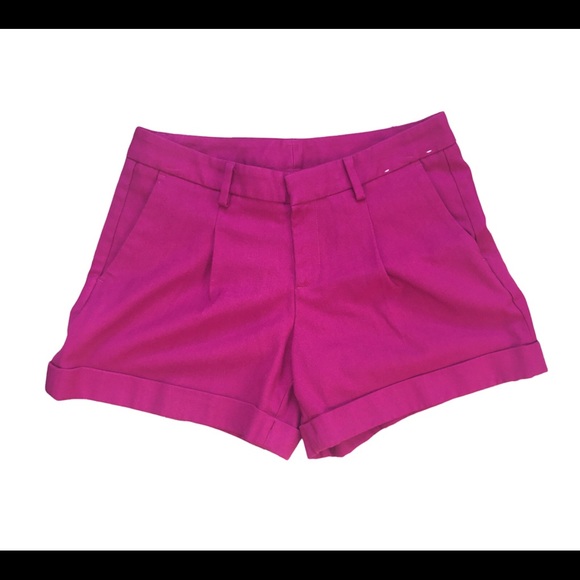 Uniqlo shorts size 2 two pockets on each side - Picture 1 of 5